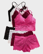 Conjunto Romántico de Bralette y Panty de Encaje