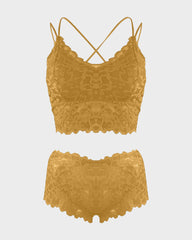 Conjunto Romántico de Bralette y Panty de Encaje